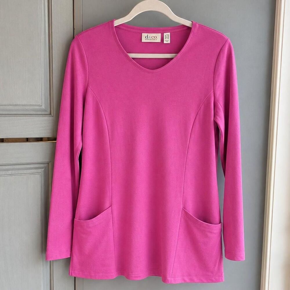NWOT D&Co size XXS bright pink long-sleeve tunic top
